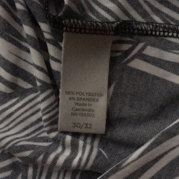 FIRM PRICE - Beautiful tank blouse - Picture 4 of 4